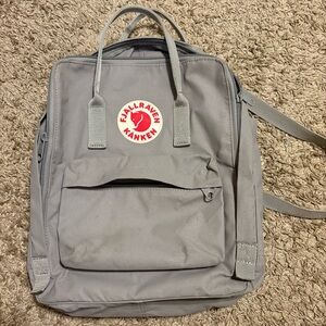 Fjallraven Kanken back pack